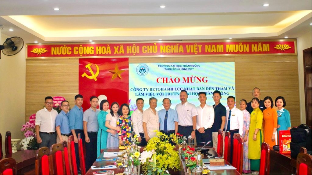 Savina cùng công ty Betohashi LCC đến thăm và làm việc với Trường Đại học Thành Đông: Thúc đẩy hợp tác quốc tế 